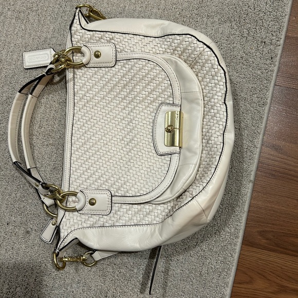 Medium braided coach shoulder bag, like new condition - Picture 1 of 4